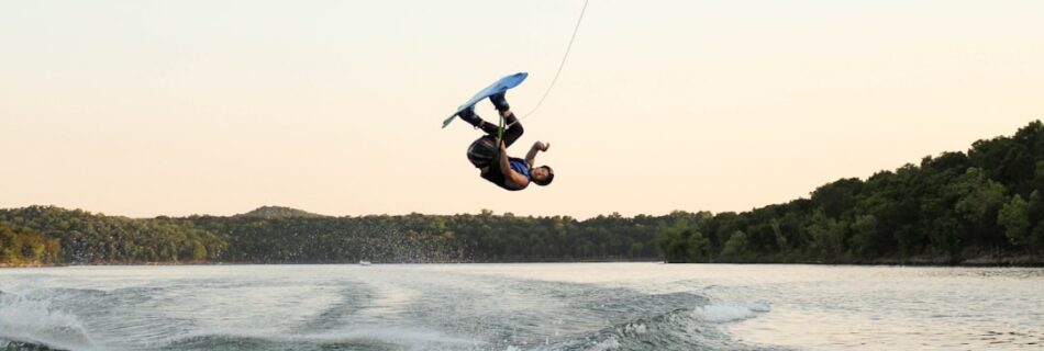 Photo Le wakeboard pour débutants : équipements et premiers pas